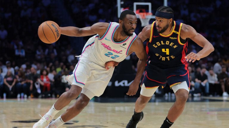 Andrew Wiggins hit the stray by Ekec Ekeing Warriors Playoff Run