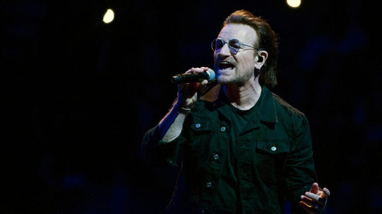 Bono speaks “high stories Brief rock star” in the emotional trailer for the story of the submission of the film