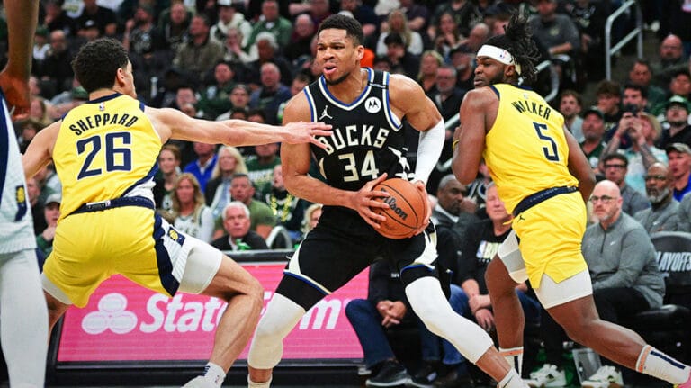 Milwaukee Fans in Shambles after a brutal match of 26 points 4 loss of Paca