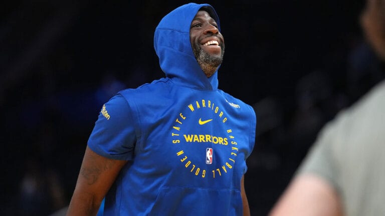 The fans react to the controversial drayond Green Flagrant Foul on Altereran Sangun