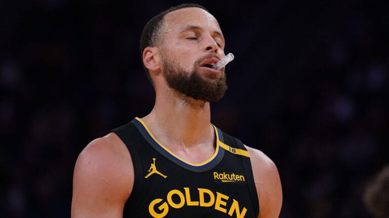 Stephen Curri moves to Warriors cabinet room, which concern injuries opposite the vaults