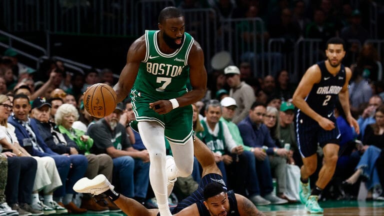 Jaylen Brown joined Jaison Tatum at Celtics’ a game report to play 3
