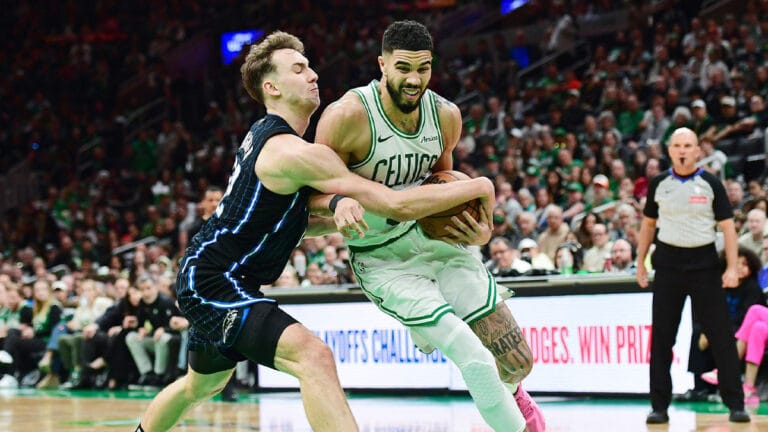 Mom Jaison Tatum encourage wild reactions after postgame gesture for son