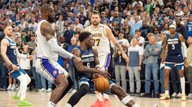 Lejkers’ Lebron James responds to crucially late reviewed on Faul vs. Anthony Edwards, Timbervolves