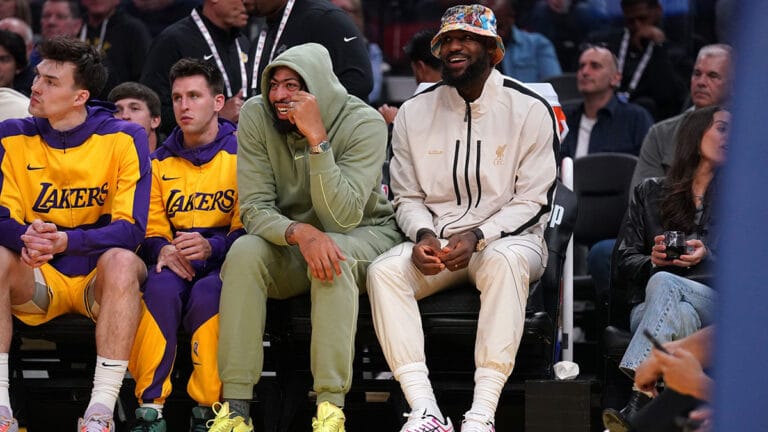 Viral video Lebron James, Anthony Davis beef is completely false