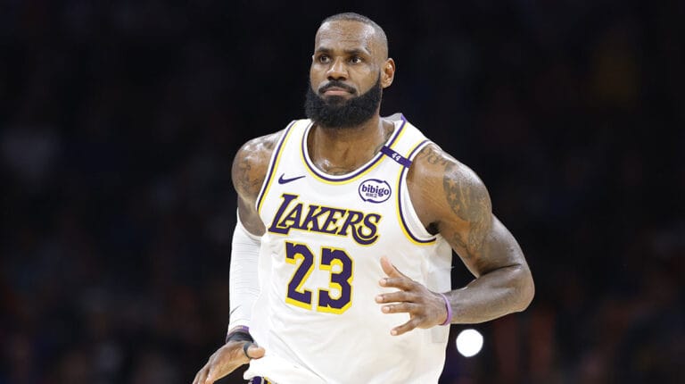 Lebron James Barate Lakers alone Airema After her auxiliary Gaffe