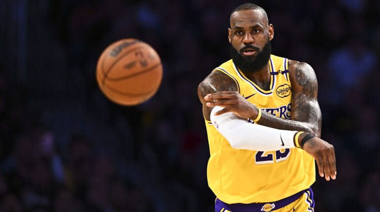 LeBron James gives 10/10 views “must see” sinners