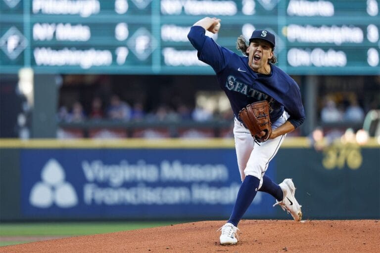 Logan Gilbert comes out after the injuries