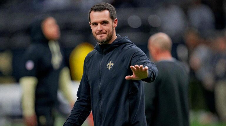 Ian Rapoport Weighs Potential Saints-Aaron Rodgers After Derek Carra’s injury