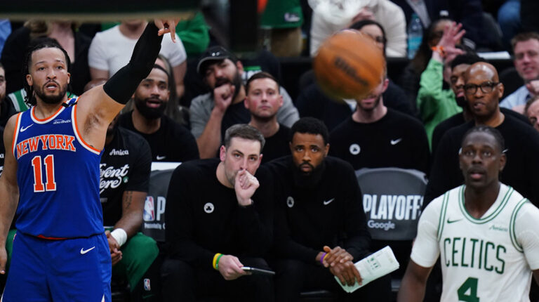 Jalen Brunson refuses to take the bait on the question of the Celtici