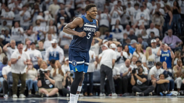 Anthony Edwards elevates “flying like hell” Superfan Luca