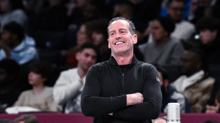 Kenny Atkinson gets the last laughter over the net after the coach of the year with Cavs