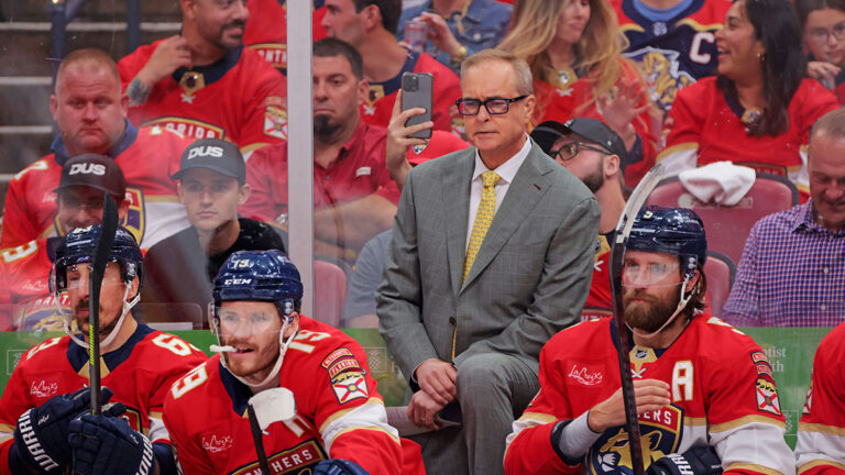 Paul Maurice beer example to explain humility postgame