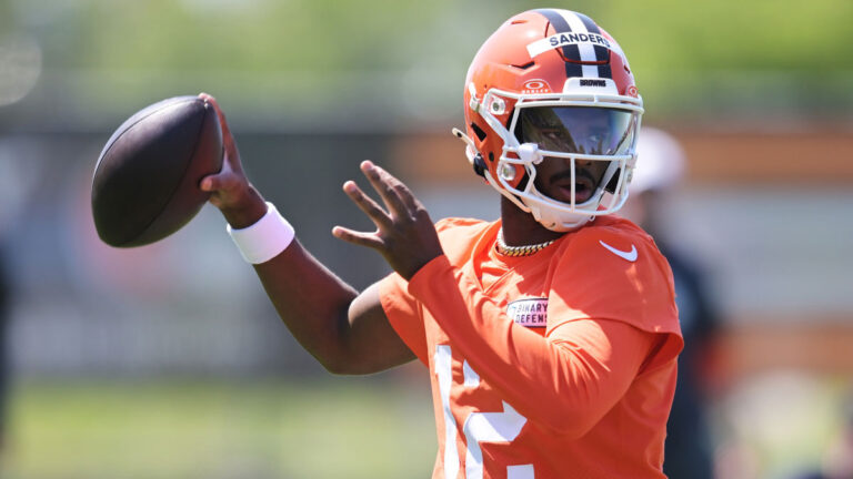 Shedeur Sanders gets a very disappointing camp update