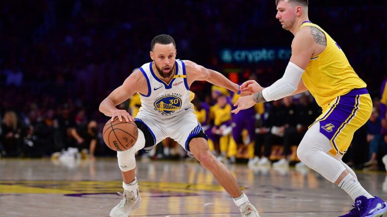 Stephen Curri, Left Dubs Reactions on the port of Doncic Trade caught