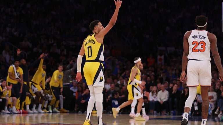 Tires Haliburton Circus Shot sends game 1 in OT