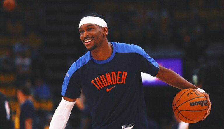 Oklahoma City Thunder Guard Shai Gilgeous-Alexander Vins 2024-25 NBA MVP Award