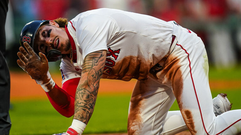 Sincere reaction of Jarren Dura on Red Sok Trade Rafael Decares