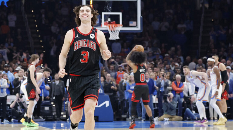 Josh Giddei shares a great reaction to Alex Caruso, OKC NBA Championship