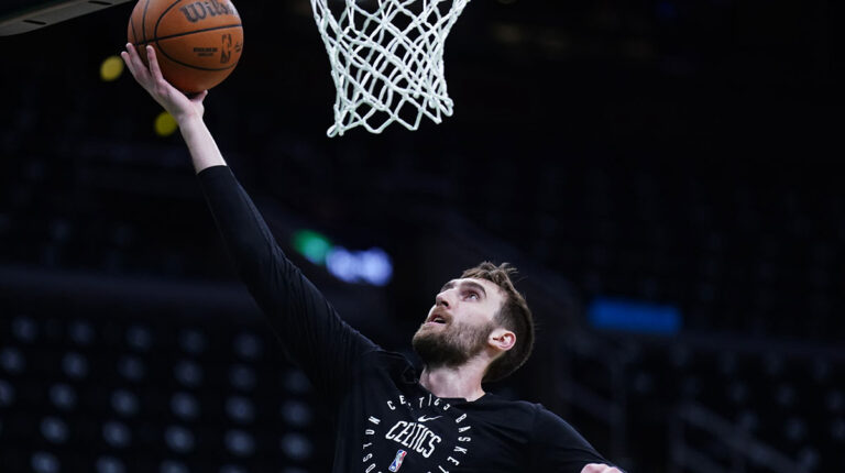 Spurs to deal with key Celtic free agent