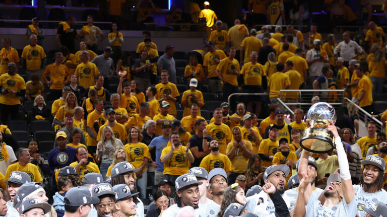 The fans run wild at Gaingbridge Fieldhouse after Haliburton’s buzzer