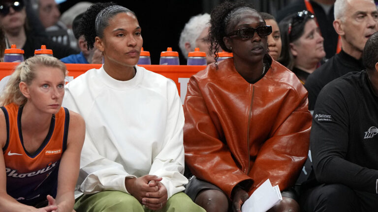 Updating the injury of Alissa Thomas vs. Sparks