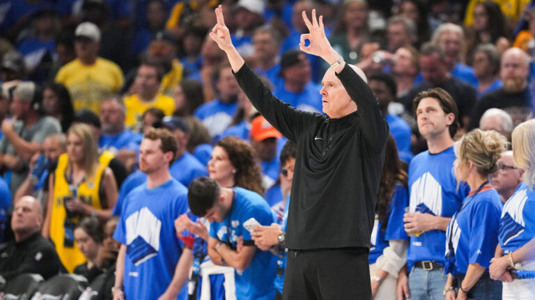 A strong reaction of Rick Carlisle on the “Champion” Throat before the game 7