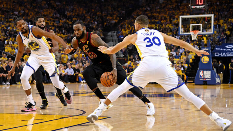 10 most amazing players in NBA history