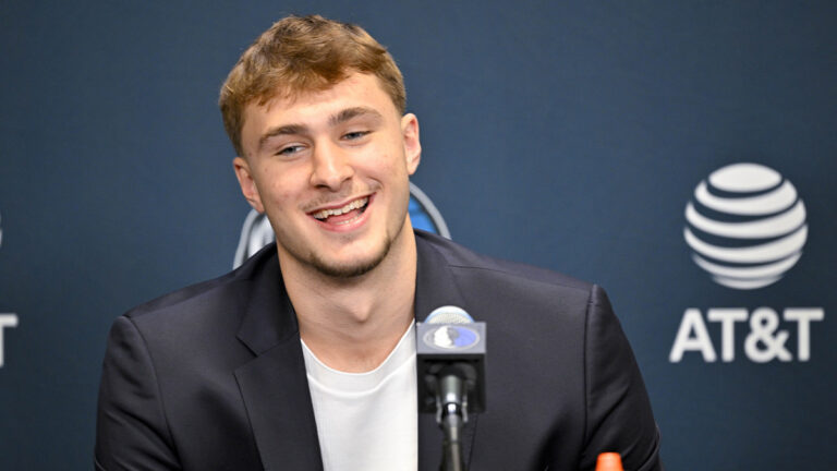 Cooper Flagg makes the first Dallas performance on the wings of fever