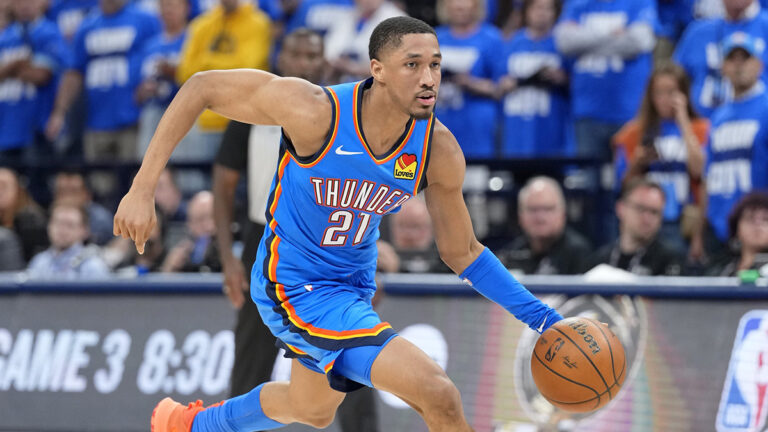 An unexpected game 2 Contractor gets ‘huge’ praise