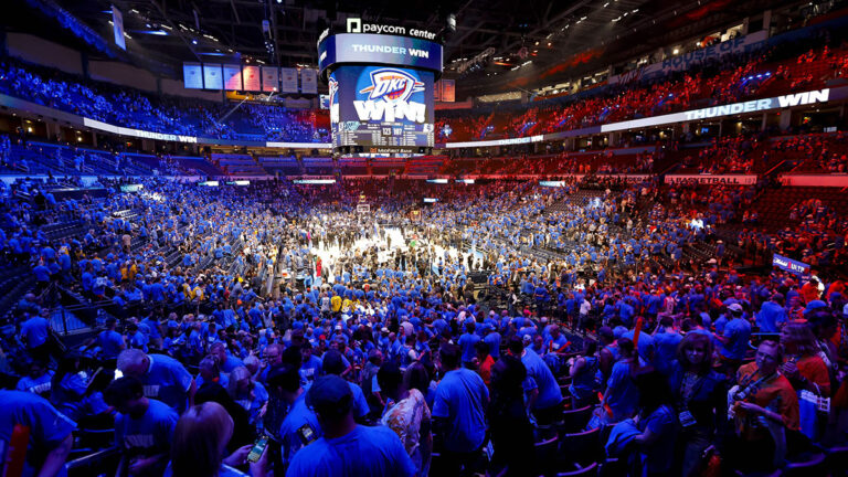 Fans react to VIN vs. VIN vs. Tires Haliburton