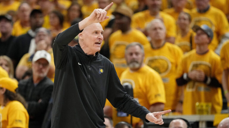 Rick Carlisle fiercely defend Scott Foster