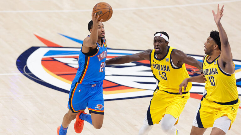 Aaron Viggins drops microphone on haters with Speaksthip Rally by speaking