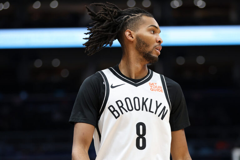 Brooklyn brings former first Pick for $ 12 million contracts of $ 12 million