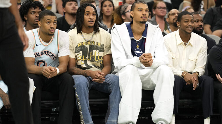 Spurs still give up apartments all no.