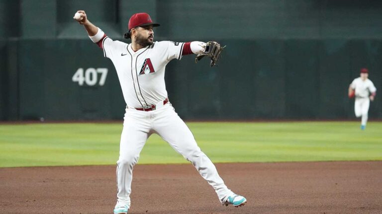 Why ESPN predicts Yankees to beat Eugenio Suarez Trade Sveepstakes