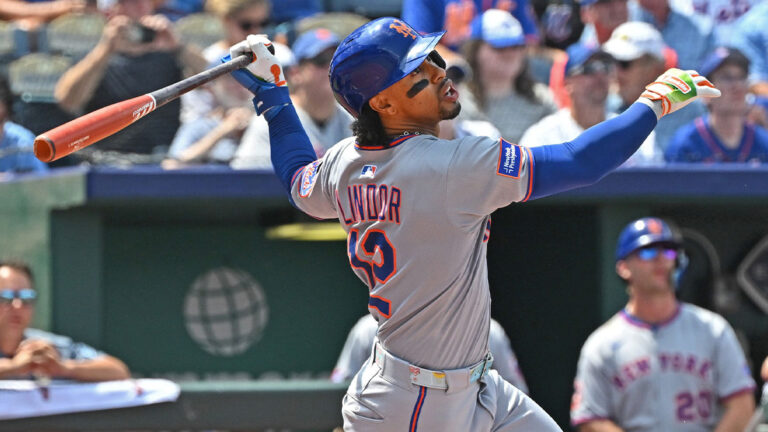 Francisco Lindor Hital Streak Hits Line Career