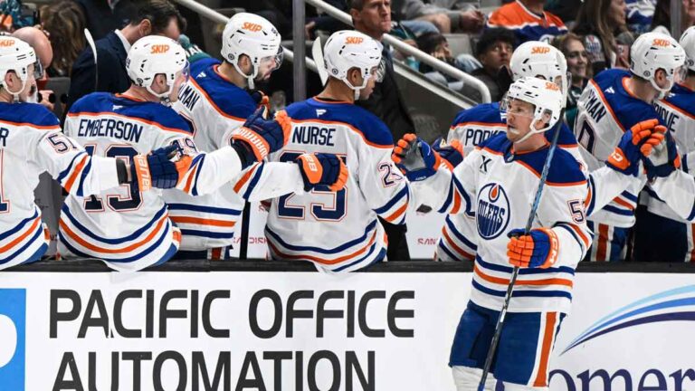 Jeff Skinner sounds to signing with San Jose