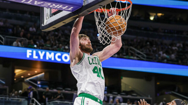 Luke Kornet reveals that Tim Duncan is the reason for the number of jersey