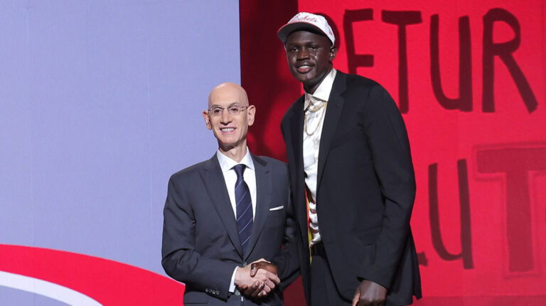 John Hollinger worried about Khaman Malucha after the team refused to trade pelicans