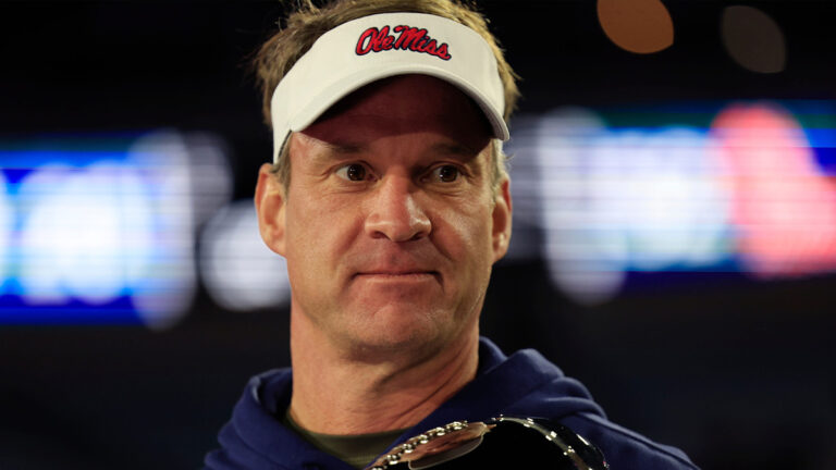 Lane Kiffin gets 100% real on Austin Simmons replace Jakson Dart