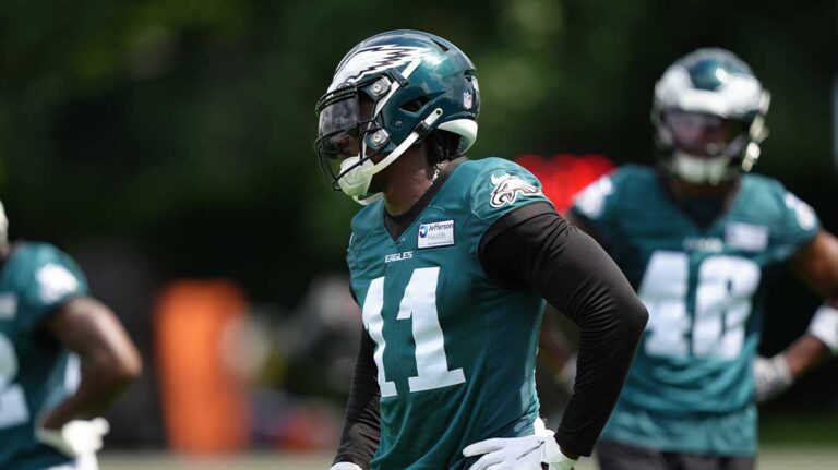 Aj Brown has a great request for Philla fans of this fall