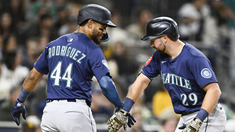 Dan Wilson shares the moment All-Star with 3 players