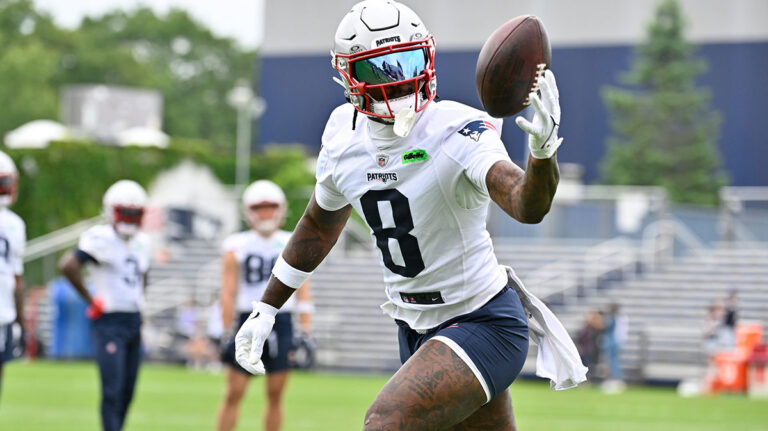 Insider drops Bold Stefon Diggs Prediction Injuries