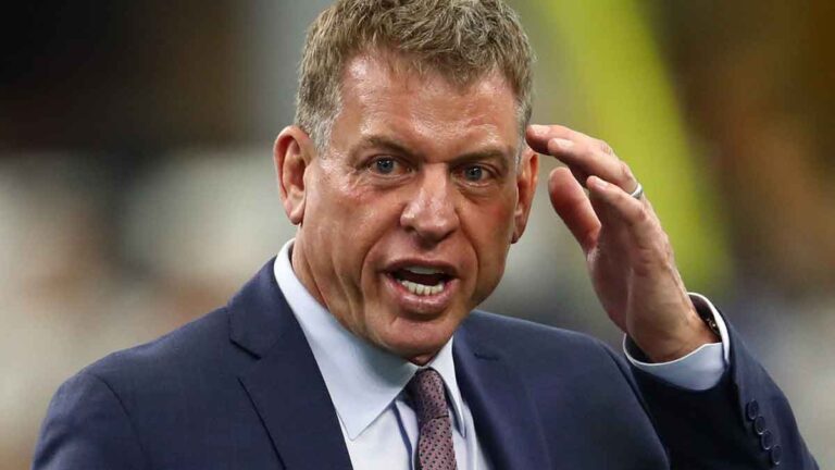 Troy Aikman sends a message in Texas Hill Country