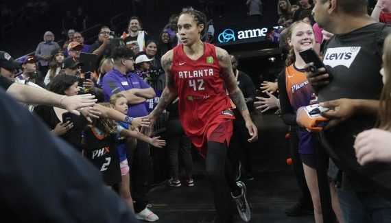Again back to Phoenix winning and moves, for Brittney Griner