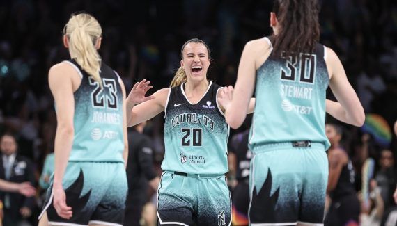 Sabrina Ioncuescu et Jonkuel Jones Renversent Phoenix