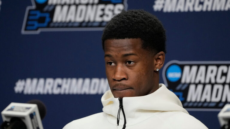 How VJ Edgecombe plans to “earn respect” Filladelphia fans