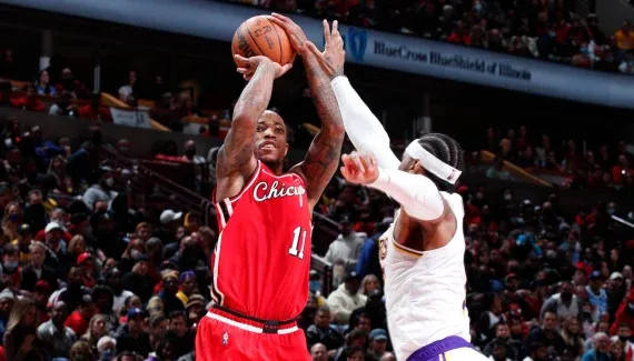 Recording in the middle distance of DeRozan Demara shaped detail