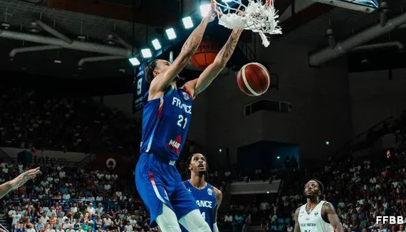 Blues must “grow fast”